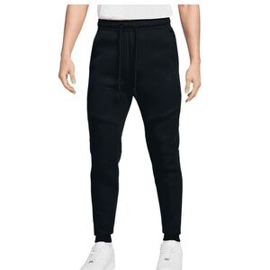 Nike Tech Fleece Men’s Joggers in Black/Black